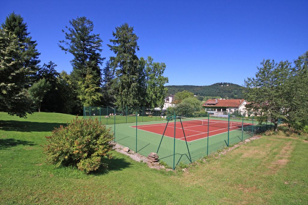Logis La Residence Le Val-dʼAjol Εξωτερικό φωτογραφία